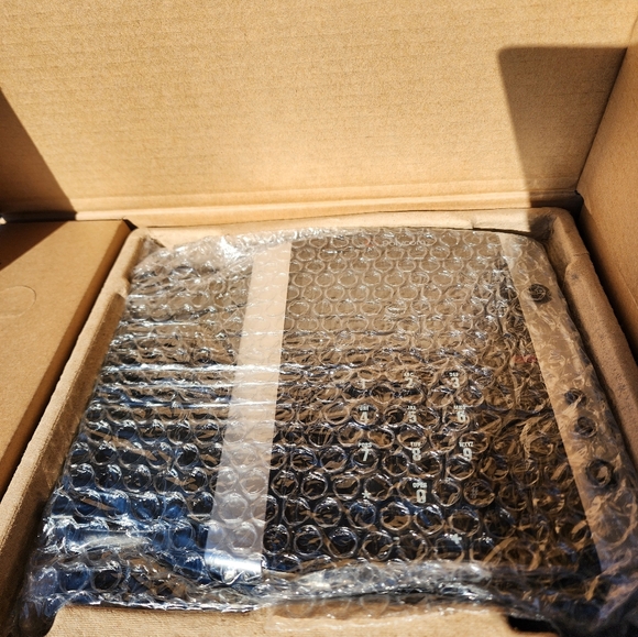 Poly VVX phone - Picture 4 of 4